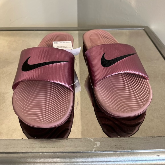Nike Shoes - Nike slippers